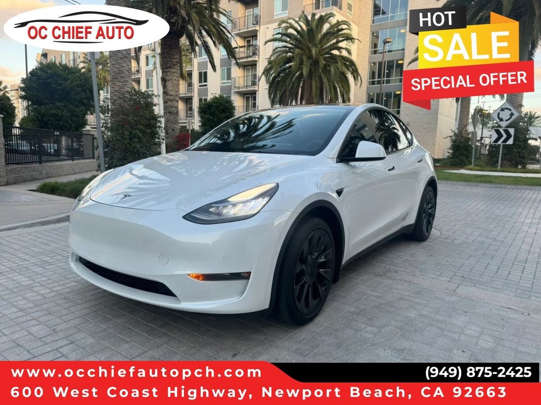 Suv in Newport Beach, CA, United States 1 - 18118213
