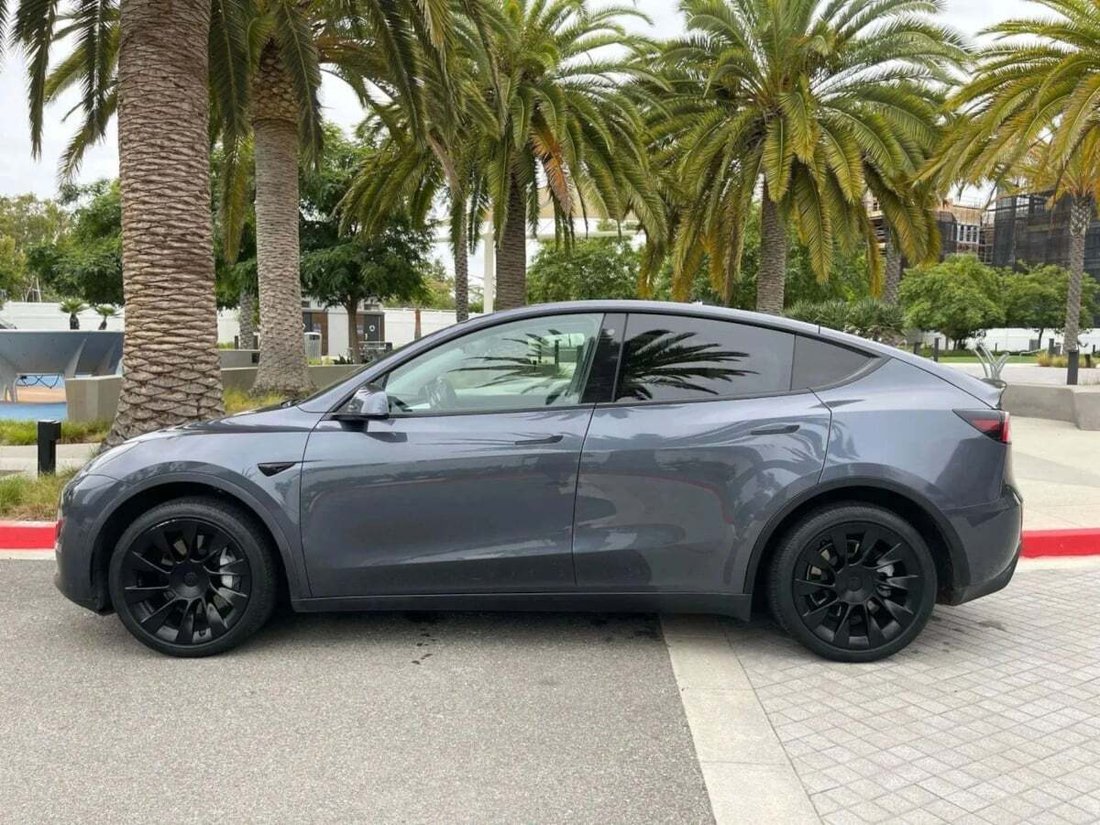 Suv in Newport Beach, CA, United States 5 - 18118256