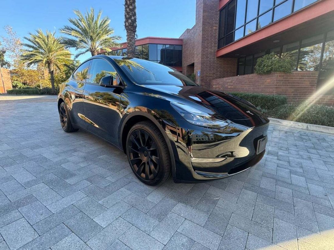 Suv in Newport Beach, CA, United States 3 - 18118196
