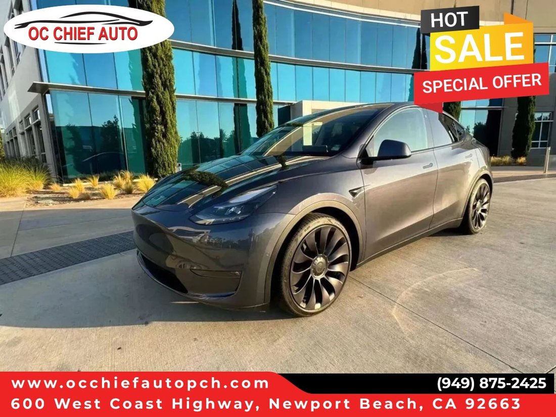 Suv in Newport Beach, CA, United States 1 - 18118363