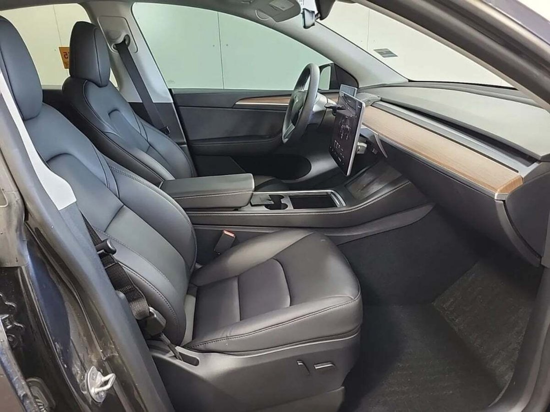 Suv in Newport Beach, CA, United States 4 - 18118254