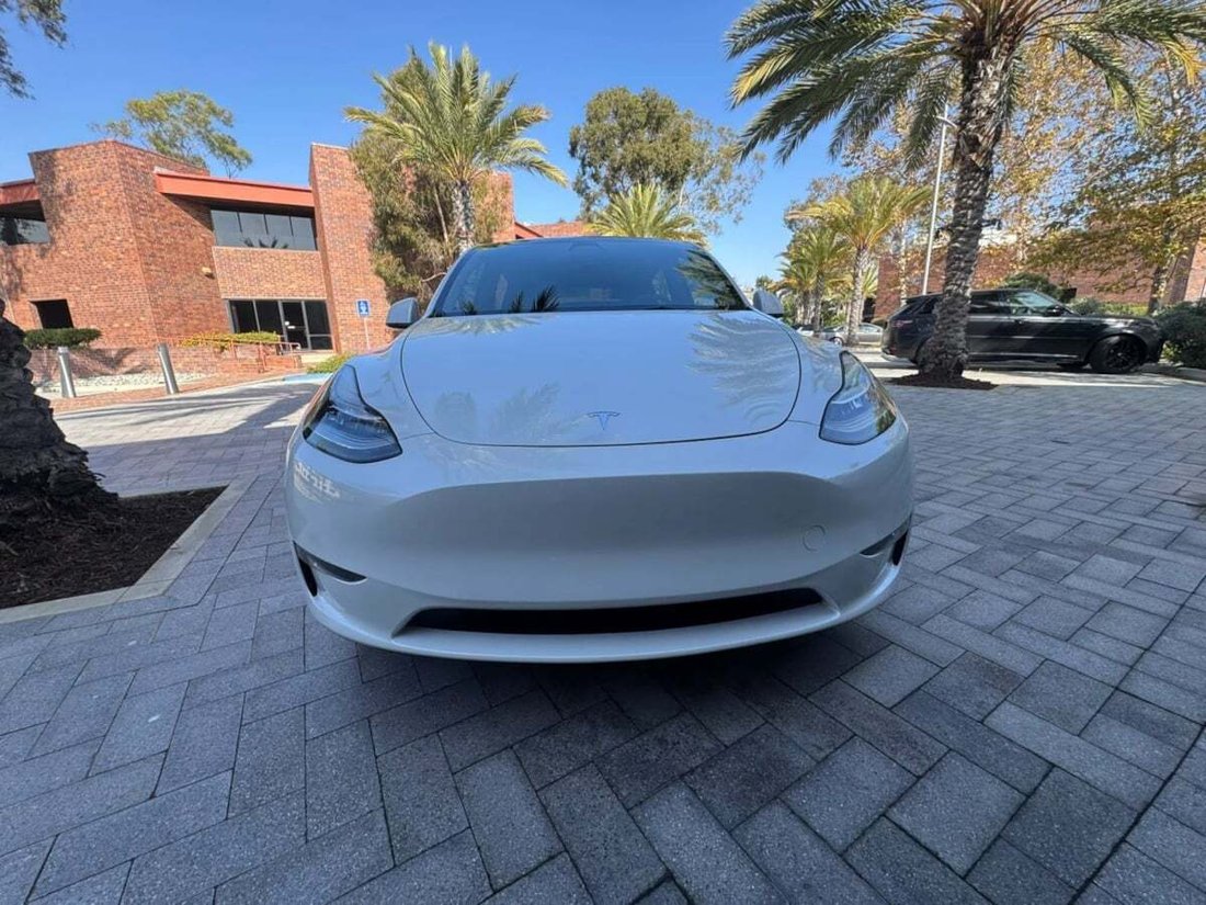 Suv in Newport Beach, CA, United States 2 - 18118275