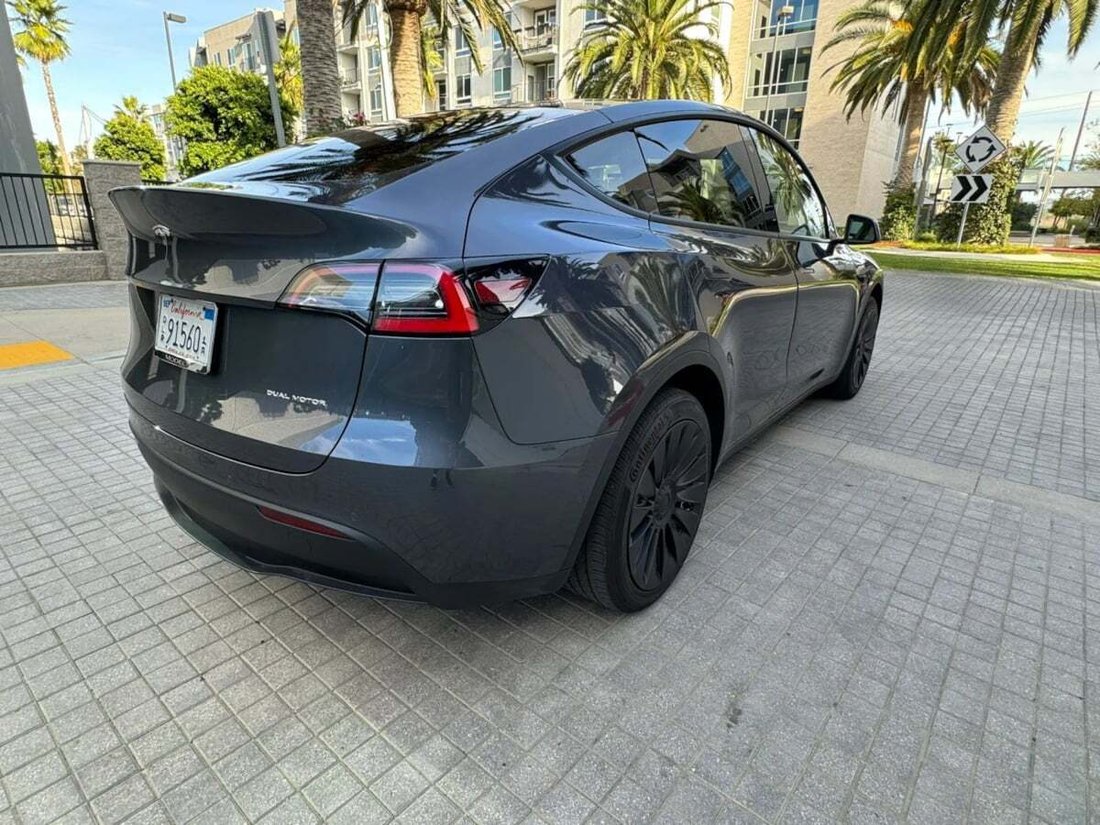 Suv in Newport Beach, CA, United States 5 - 18118235