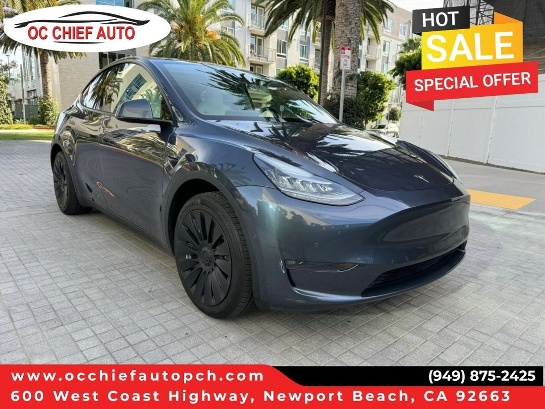Suv in Newport Beach, CA, United States 1 - 18118235