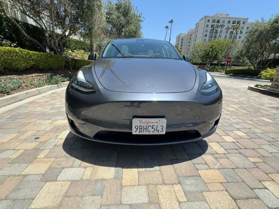 Suv in Newport Beach, CA, United States 2 - 18118223