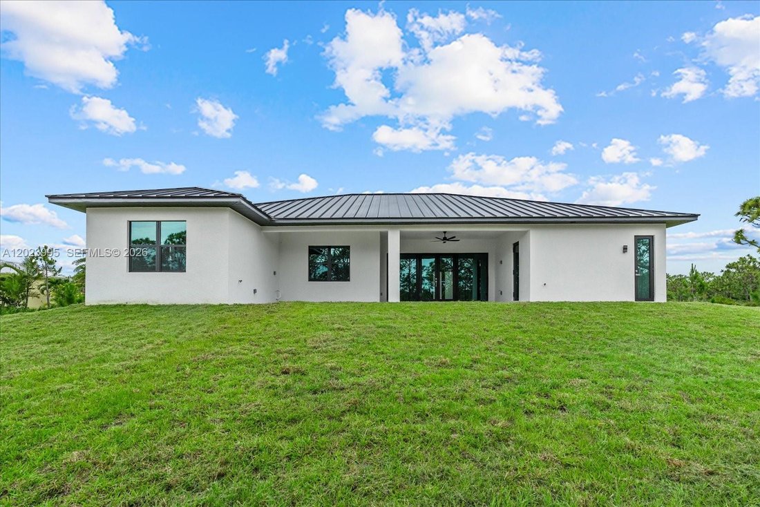 House in Bokeelia, Florida, United States 4 - 18118305
