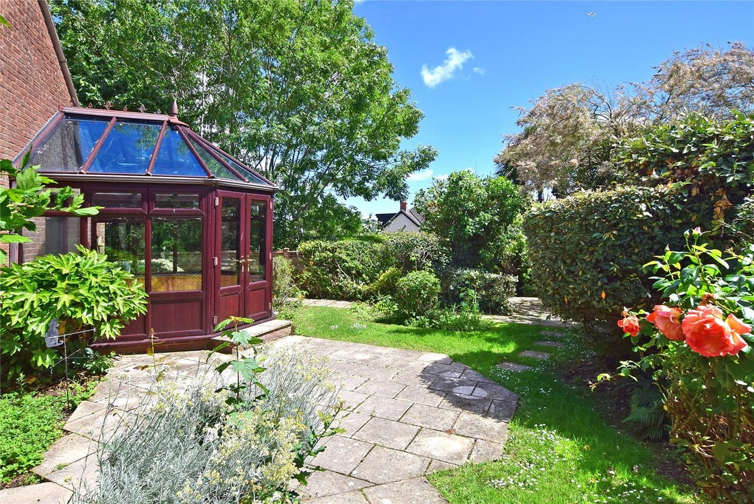Bungalow in Devon, England 2 - 18118820