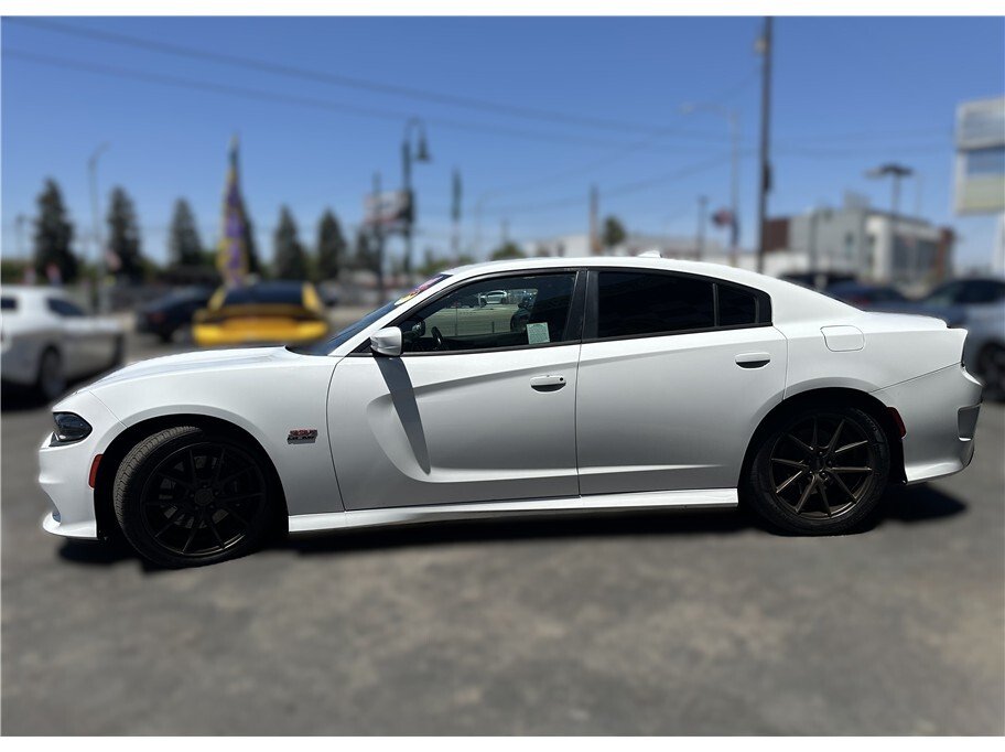Sedan in Fresno, CA, United States 5 - 18118089