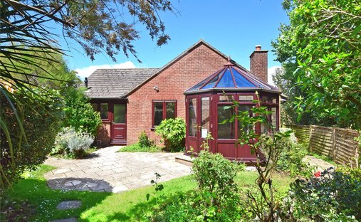 Bungalow in Devon, England 1