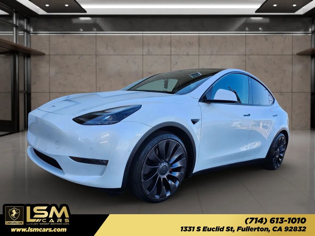 Suv in Fullerton, CA, United States 1 - 18118093