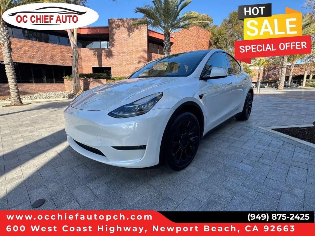 Suv in Newport Beach, CA, United States 1 - 18118339