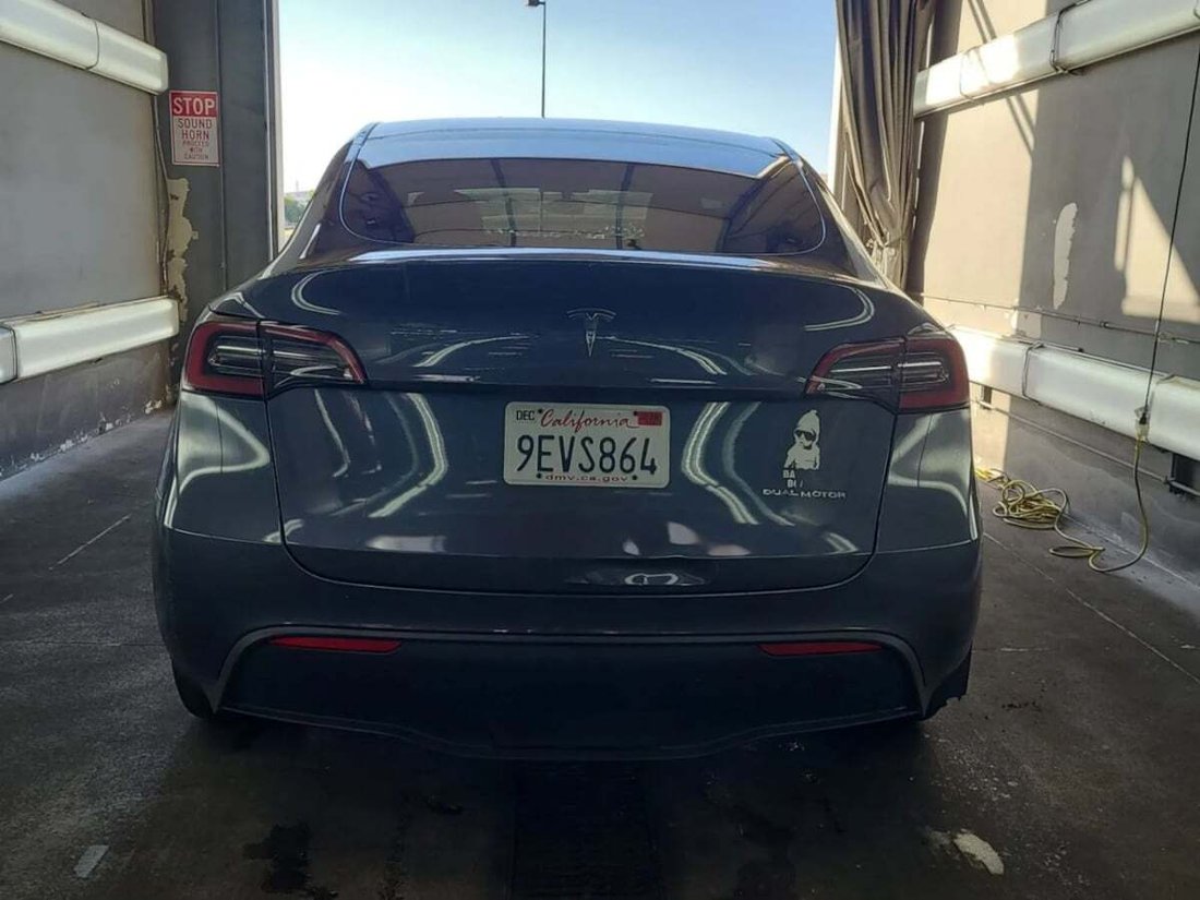 Suv in Newport Beach, CA, United States 5 - 18118250