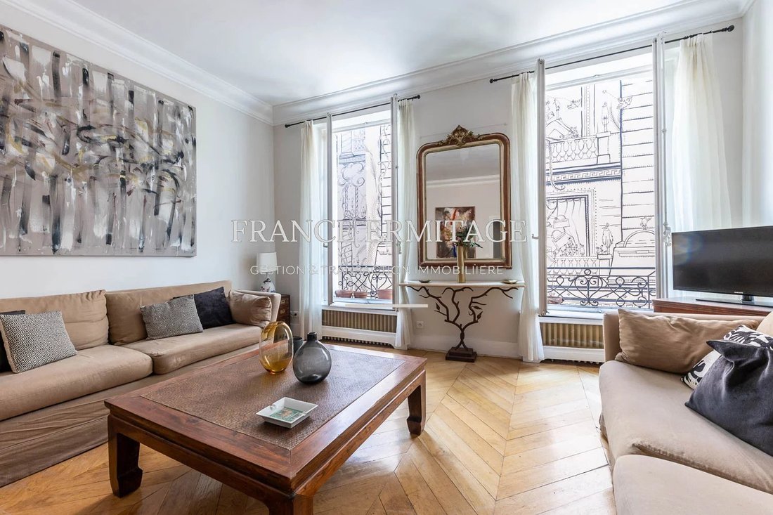 Apartment in Elysées-Madeleine, Paris 8e Arrondissement, Paris 1 - 18118806