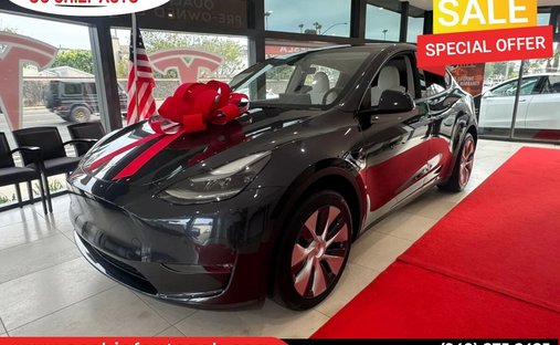 2025 Tesla Model Y Long Range in Newport beach, CA, United States 1