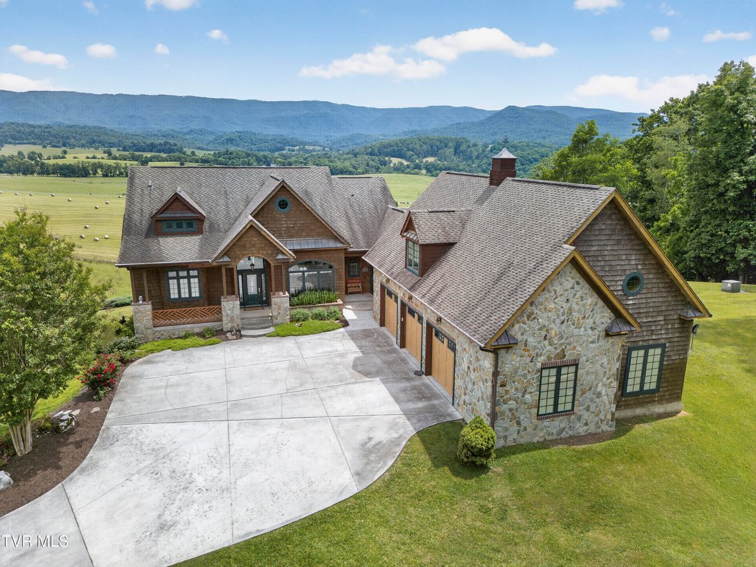 House in Chilhowie, Virginia, United States 1 - 18084598