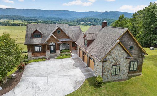 House in Chilhowie, Virginia, United States 1