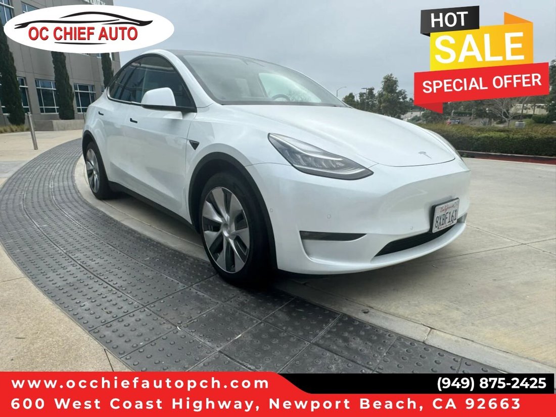 Suv in Newport Beach, CA, United States 1 - 18118272