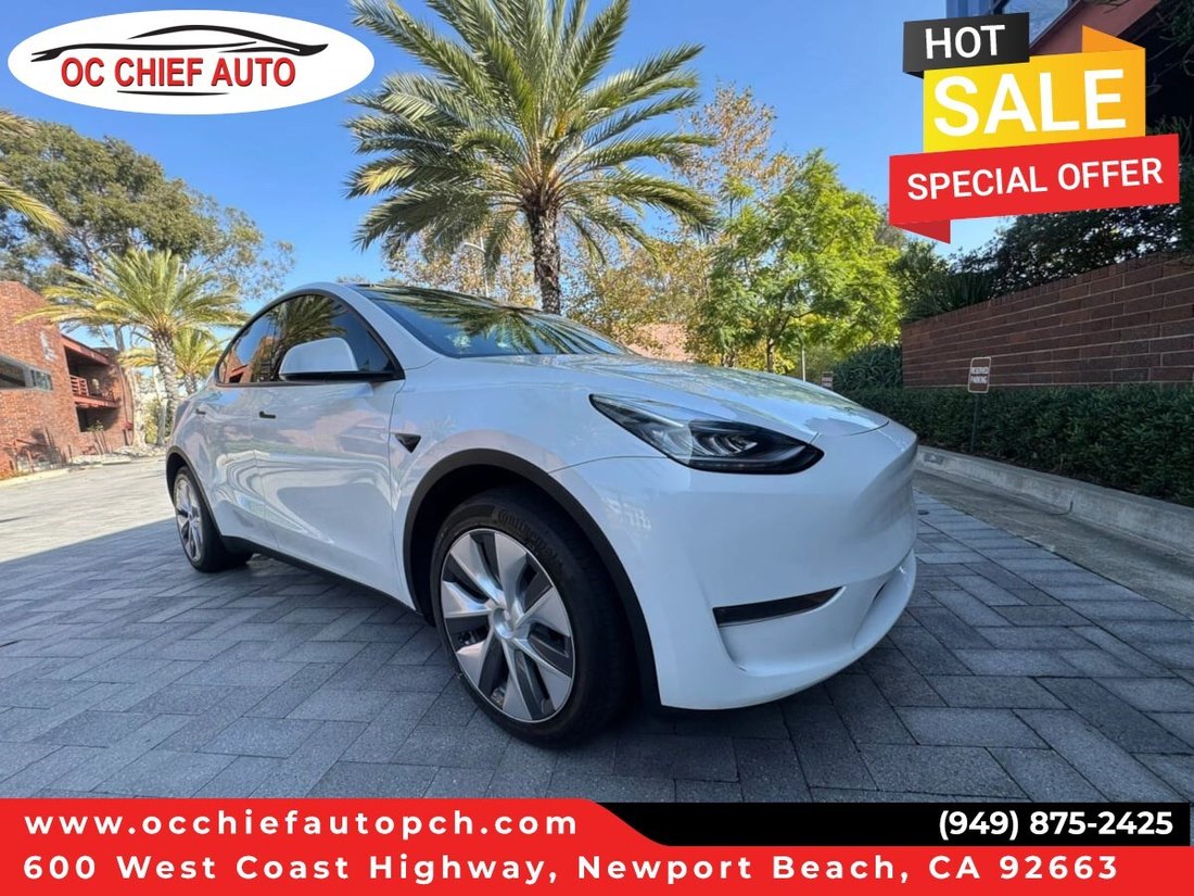 Suv in Newport Beach, CA, United States 1 - 18118275