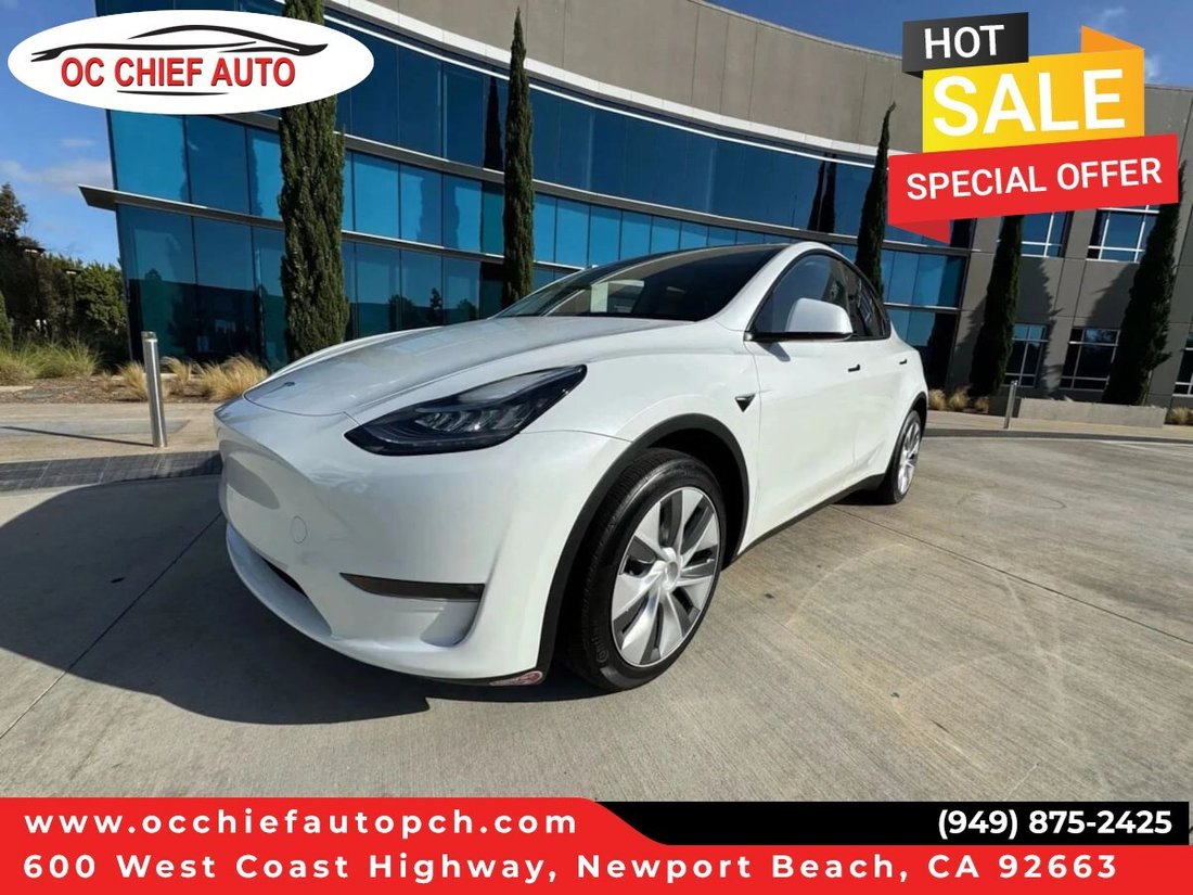 Suv in Newport Beach, CA, United States 1 - 18117980