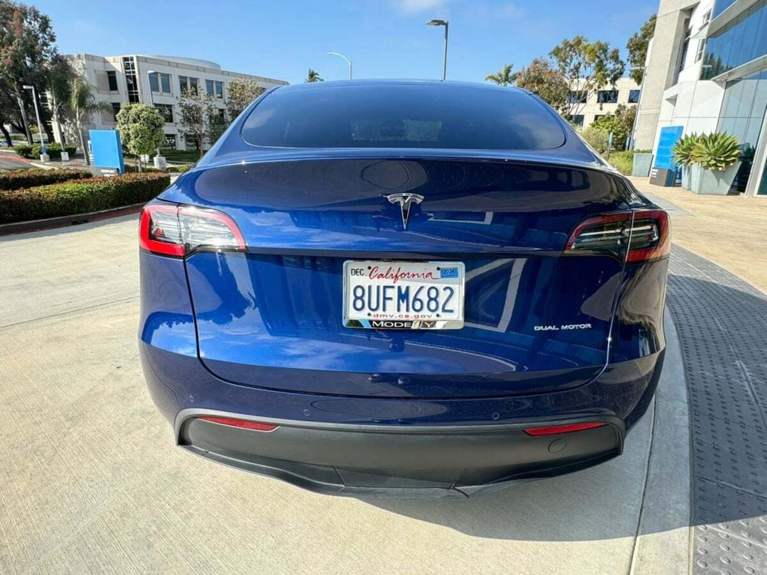 Suv in Newport Beach, CA, United States 5 - 18118336