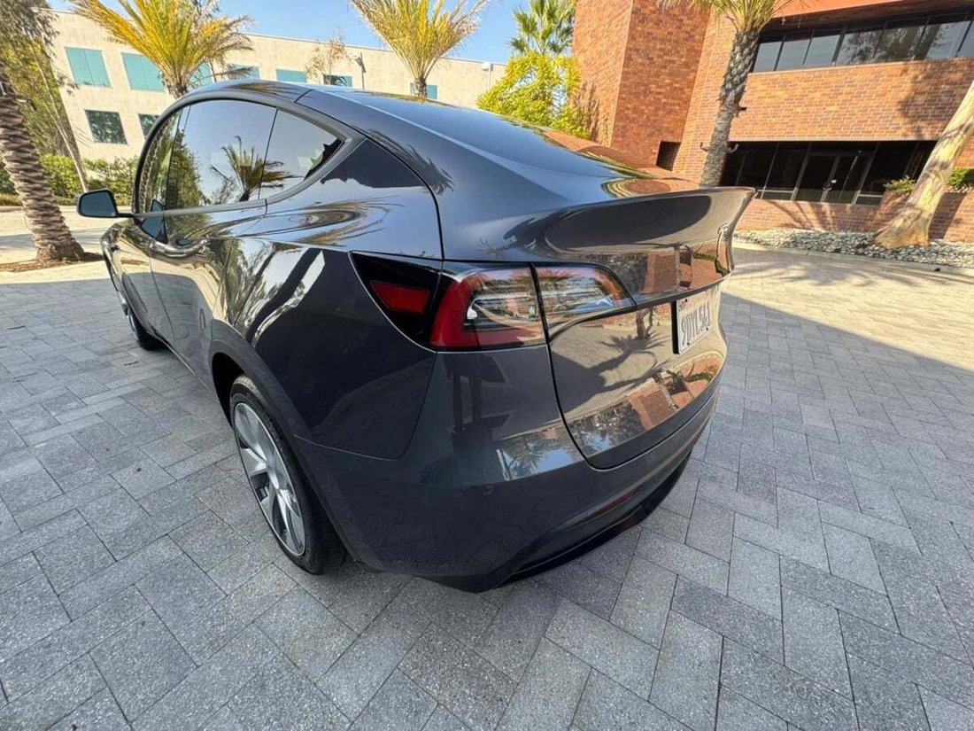 Suv in Newport Beach, CA, United States 4 - 18118181