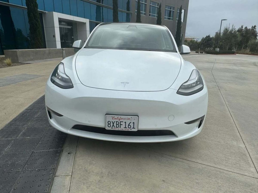 Suv in Newport Beach, CA, United States 2 - 18118272