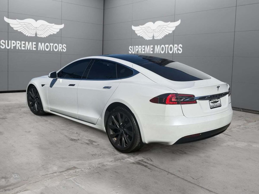 Sedan in Costa Mesa, CA, United States 3 - 18118005