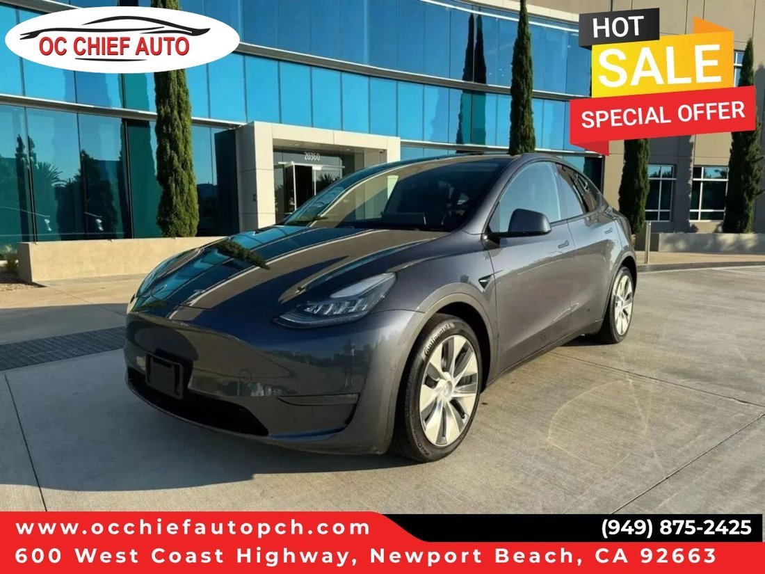 Suv in Newport Beach, CA, United States 1 - 18118346