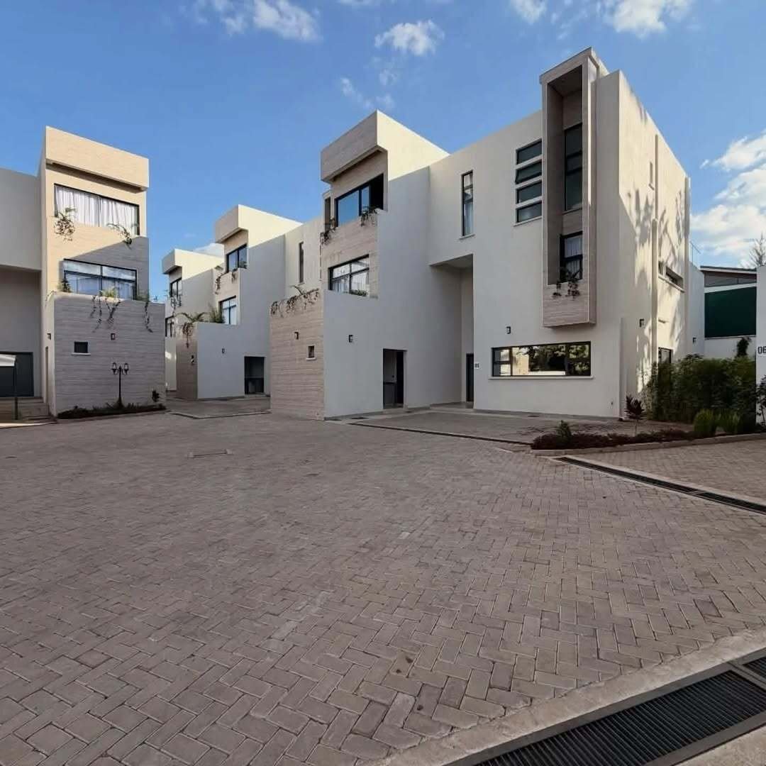 Townhouse in Nairobi, Nairobi County, Kenya 4 - 18118385