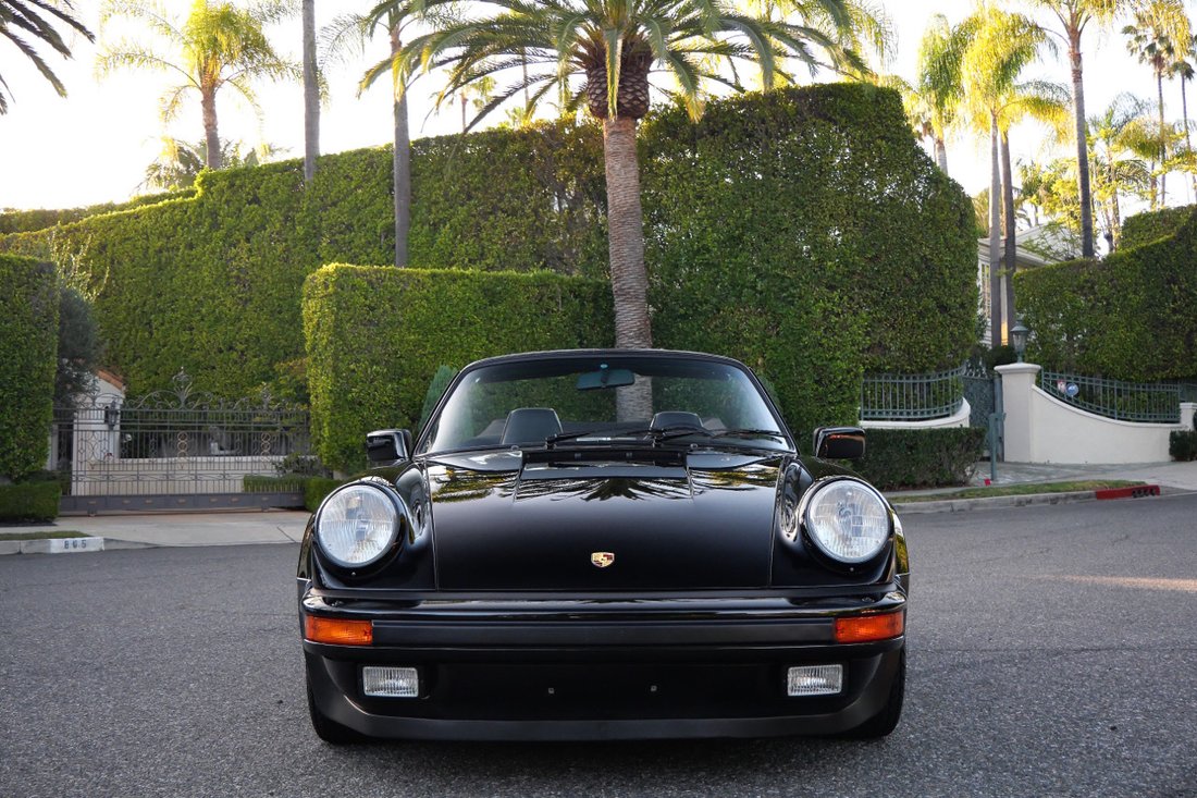 Cabriolet in West Hollywood, CA, United States 2 - 18112237