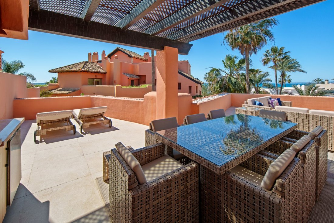 Penthouse in Marbella, Andalusia, Spain 4 - 18118469