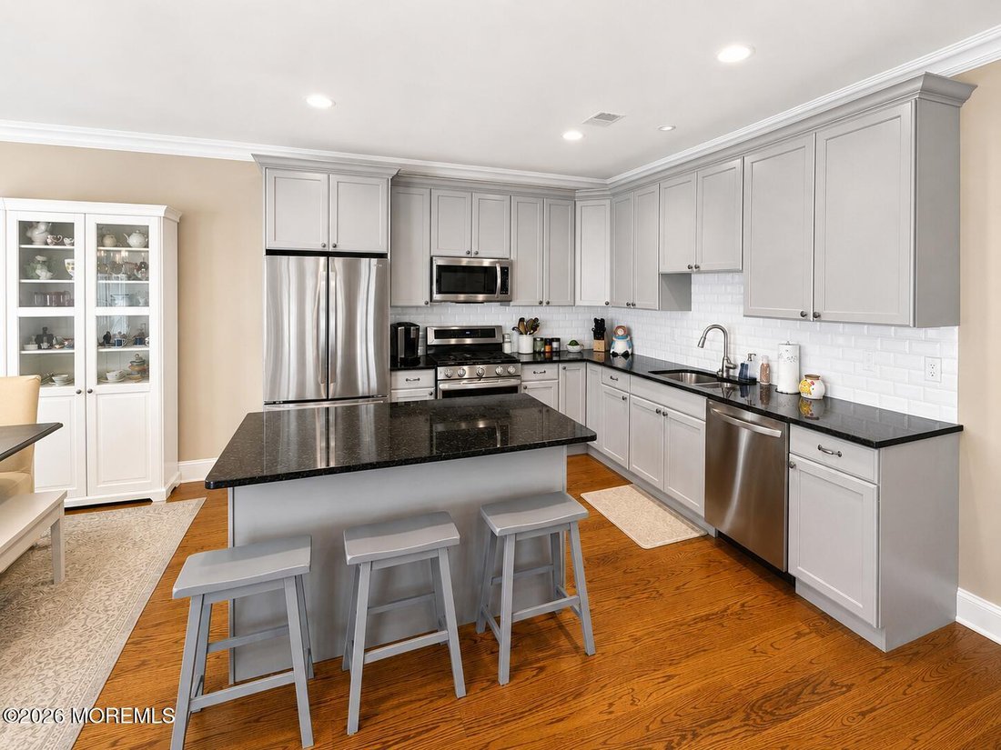 Condo in West Long Branch, New Jersey, United States 4 - 18118570