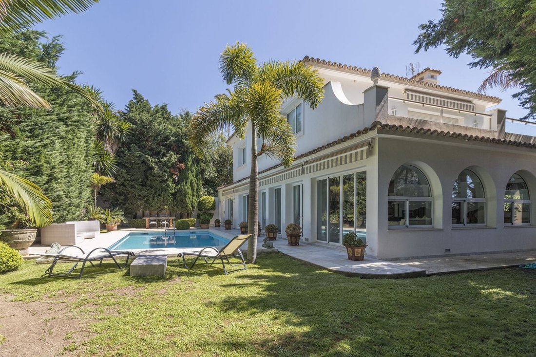 Villa in Marbella, Andalusia, Spain 5 - 18118713