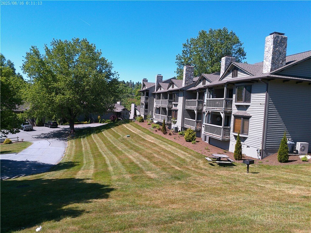 Condo in Blowing Rock, North Carolina, United States 3 - 18118425