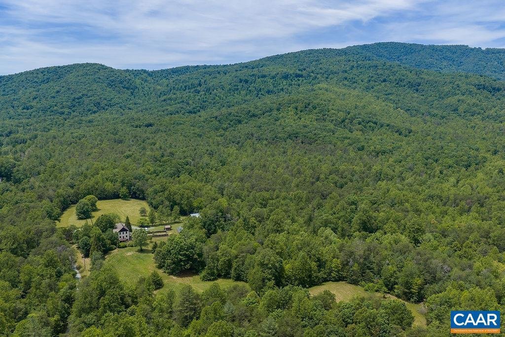 House in Crozet, Virginia, United States 5 - 18118490