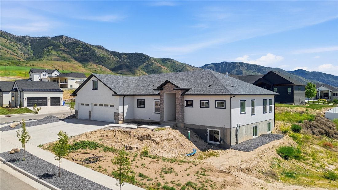 House in Hyde Park, Utah, United States 3 - 18118588
