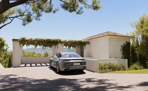 Villa in Elviria-Cabopino, Marbella, Spain 1