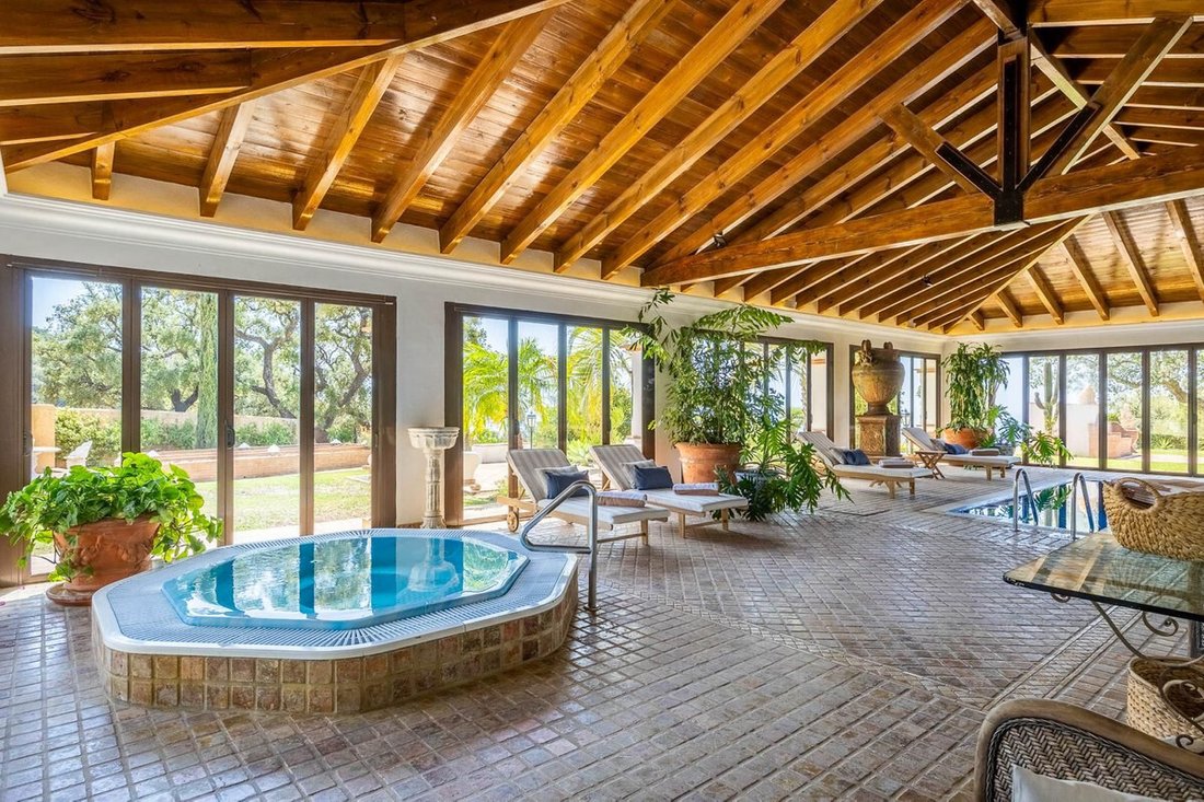 Villa in Marbella, Andalusia, Spain 4 - 18118612