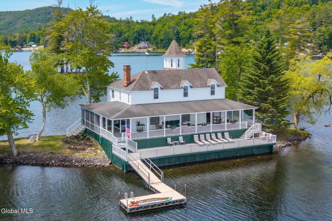 House in Brant Lake, New York, United States 4 - 18112428