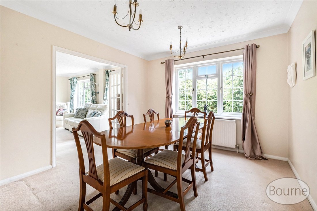 House in Horsell, Woking, England 4 - 18118601