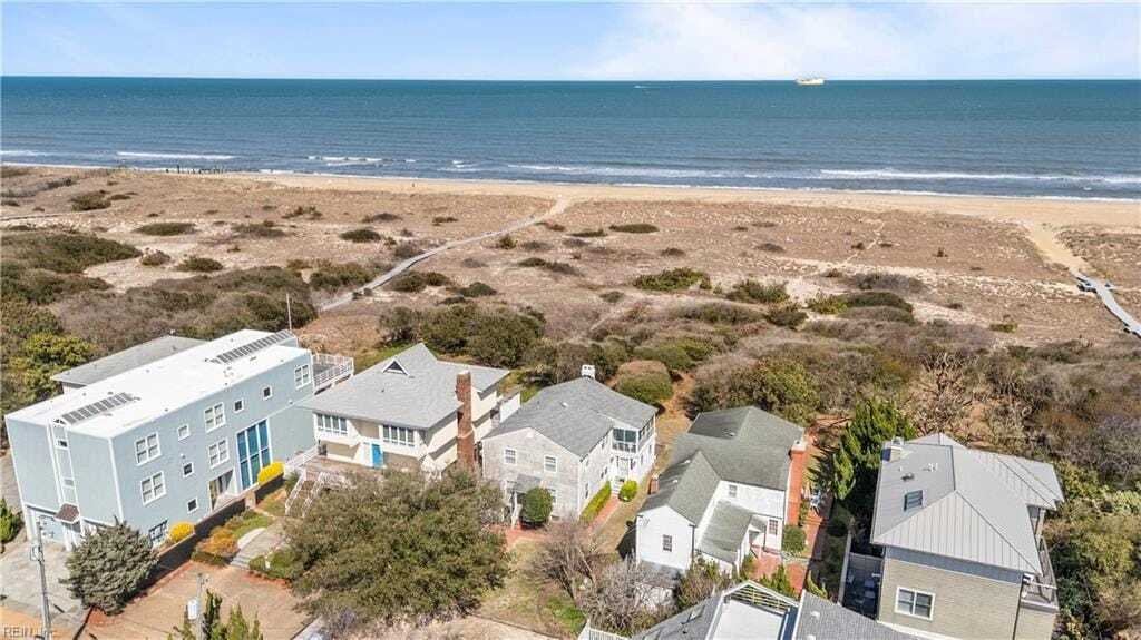 Condo in Virginia Beach, Virginia, United States 1 - 18118816