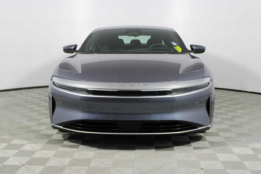 Sedan in Montclair, CA, United States 2 - 18118215