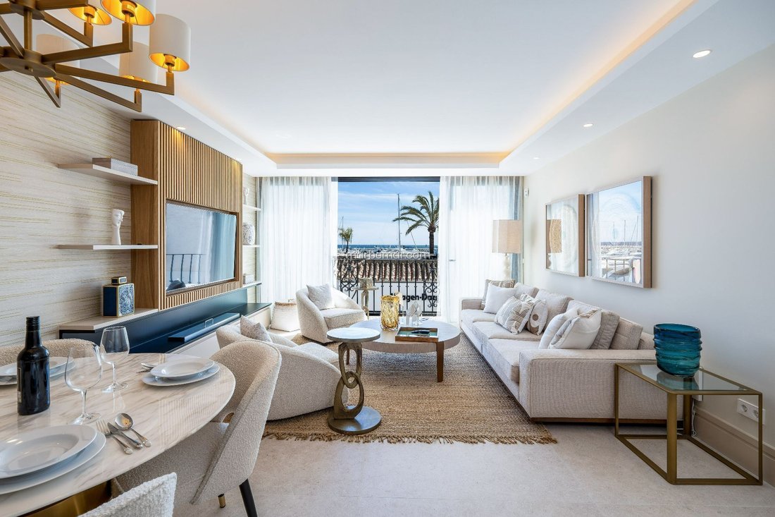 Apartment in Puerto Banus, Marbella, Spain 3 - 18118744