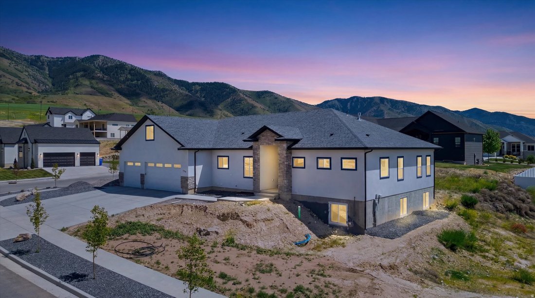 House in Hyde Park, Utah, United States 1 - 18118588