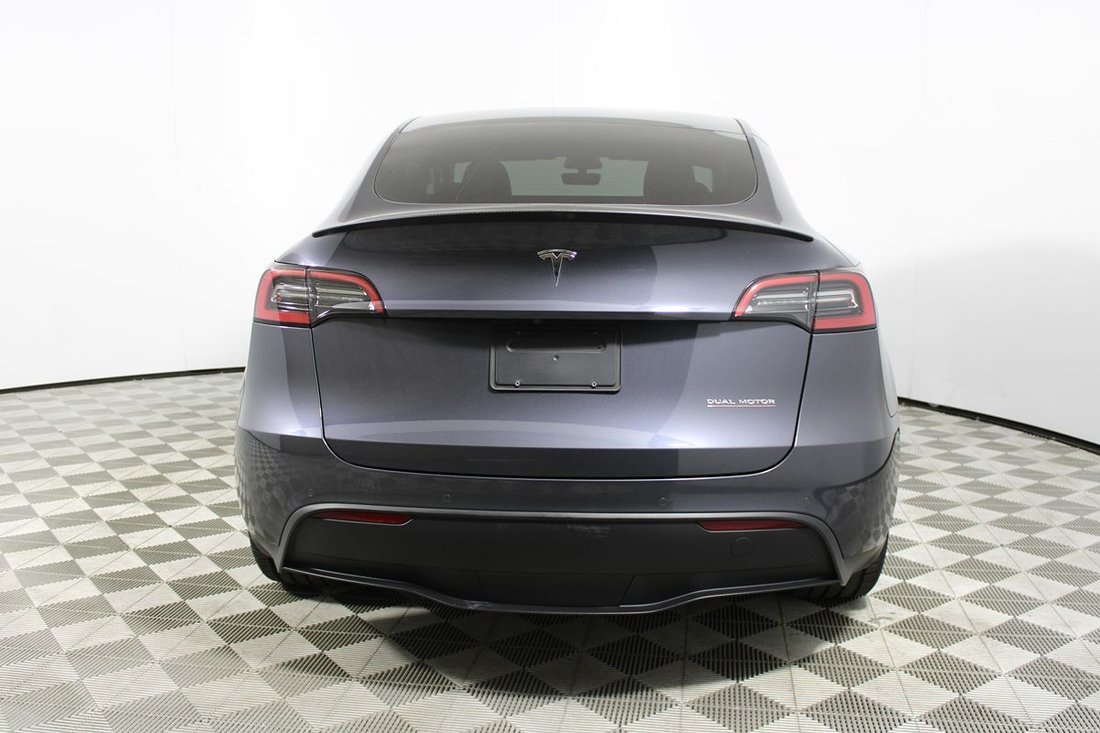 Suv in Montclair, CA, United States 5 - 18118358