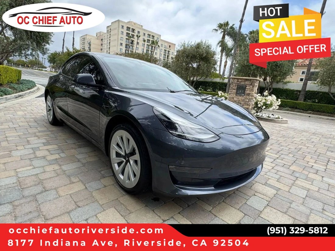 Sedan in Riverside, CA, United States 1 - 18118282