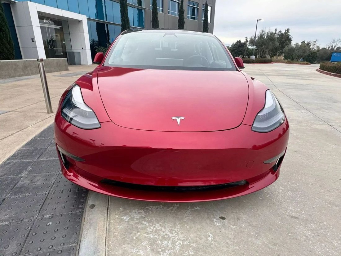 Sedan in Riverside, CA, United States 3 - 18118393