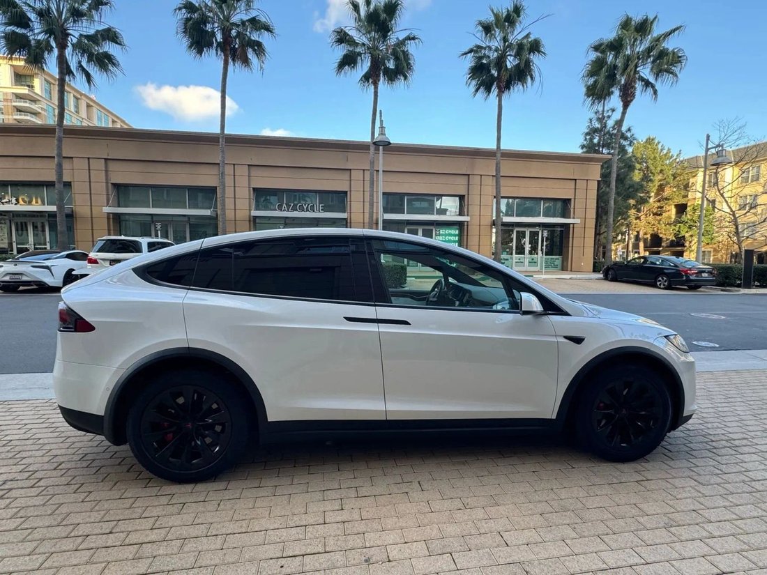 Suv in Riverside, CA, United States 4 - 18118351