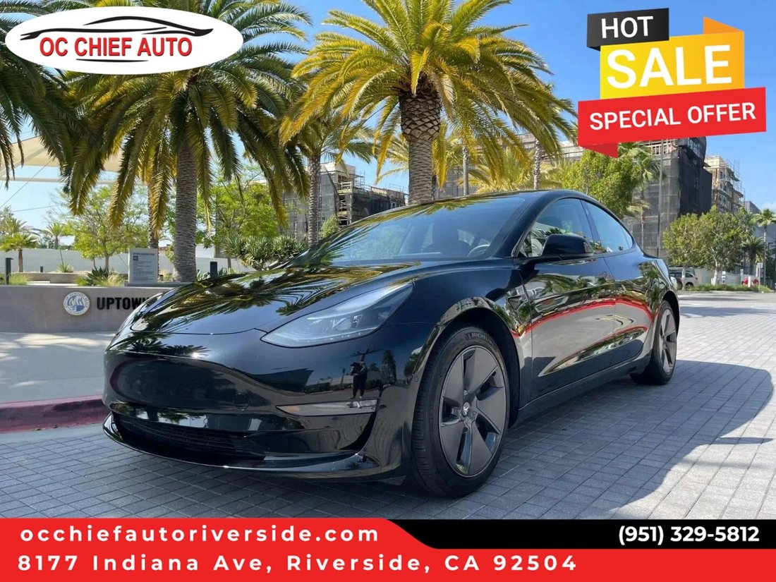 Sedan in Riverside, CA, United States 1 - 18118380