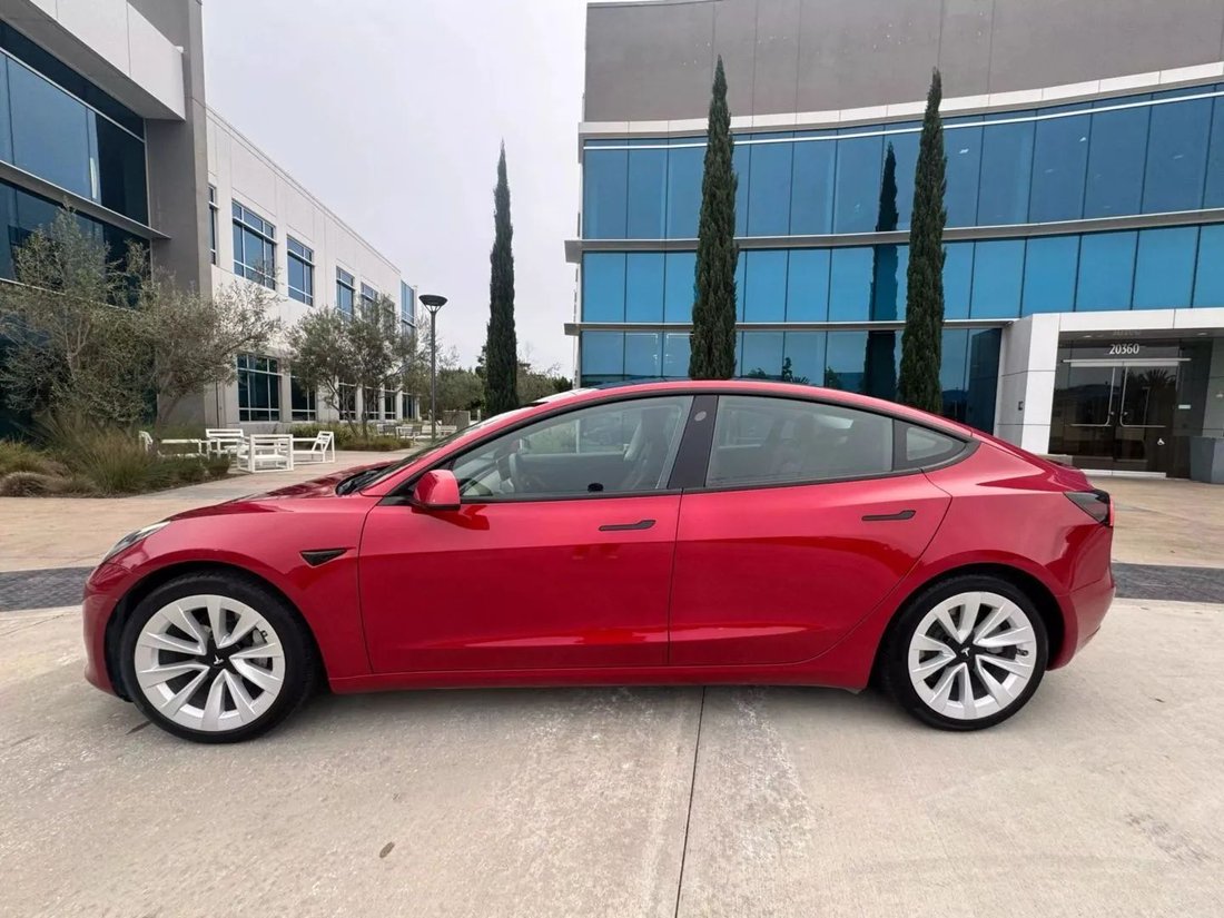 Sedan in Riverside, CA, United States 5 - 18118393